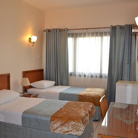 דובאי Tara Hotel Llc חדר תמונה