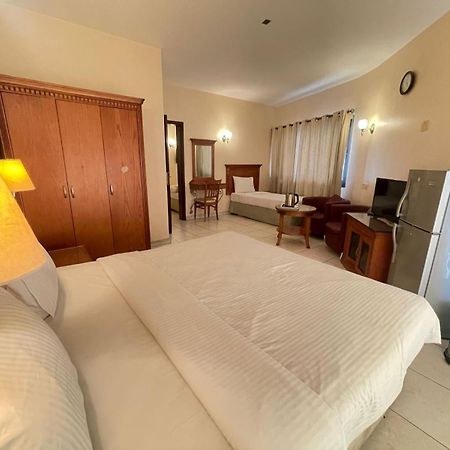דובאי Tara Hotel Llc מראה חיצוני תמונה