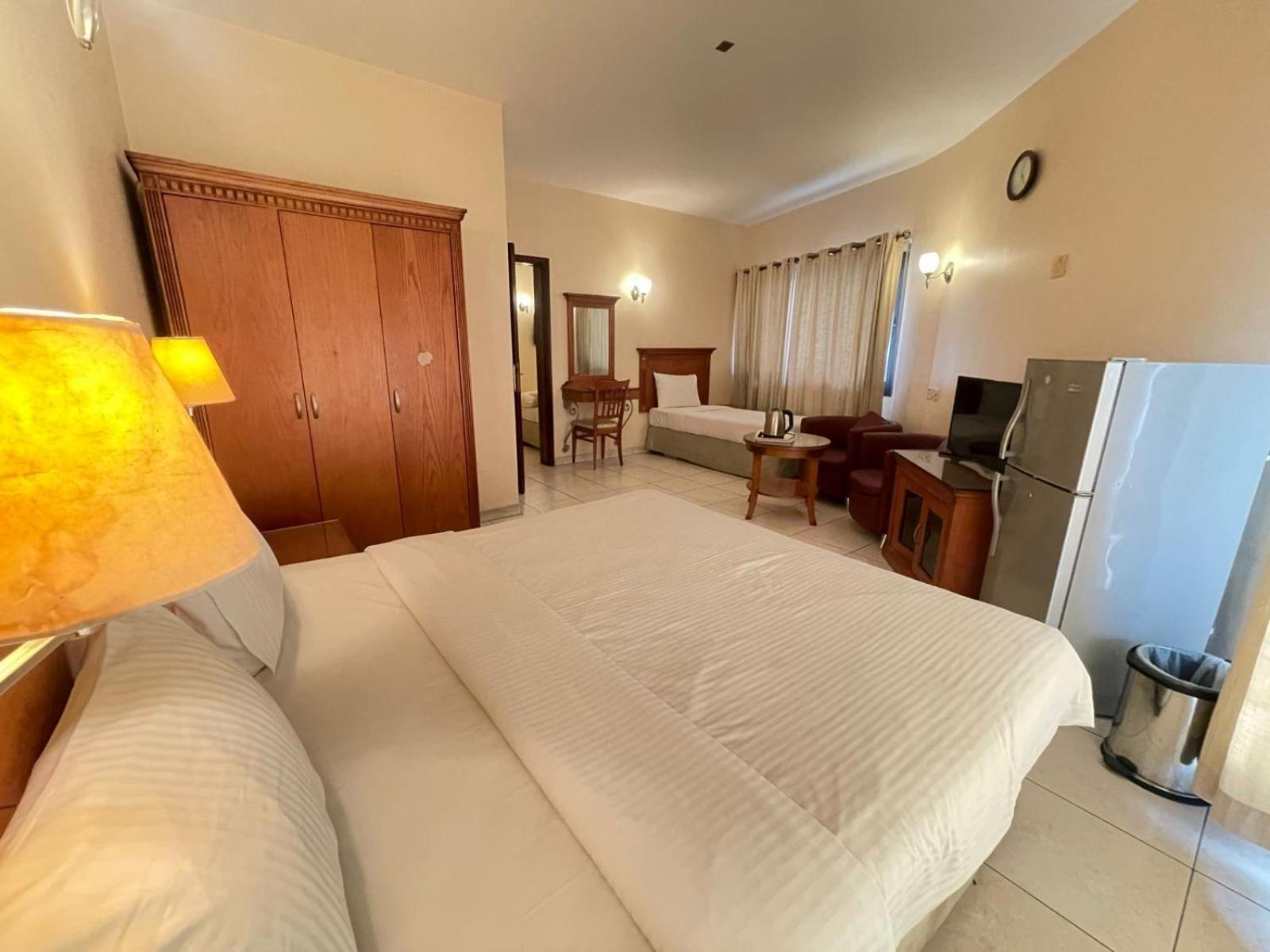 דובאי Tara Hotel Llc מראה חיצוני תמונה
