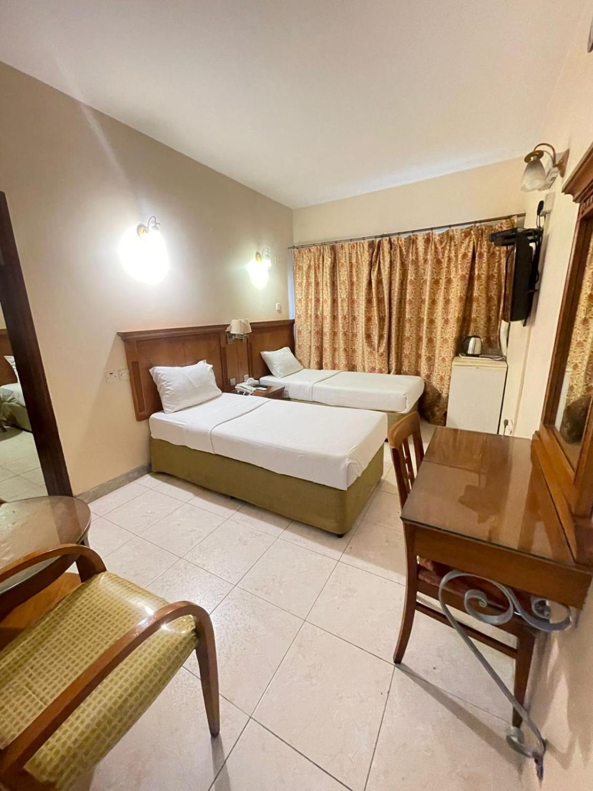 דובאי Tara Hotel Llc מראה חיצוני תמונה